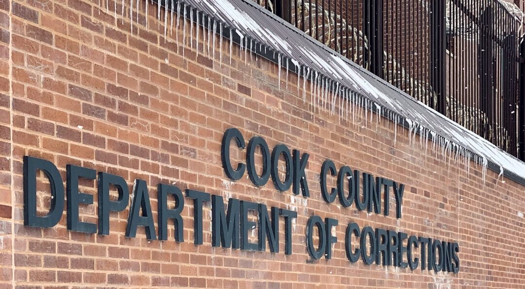 Population of Cook County Jail Dips Below 5,000